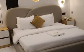 Del Hotel And Suites